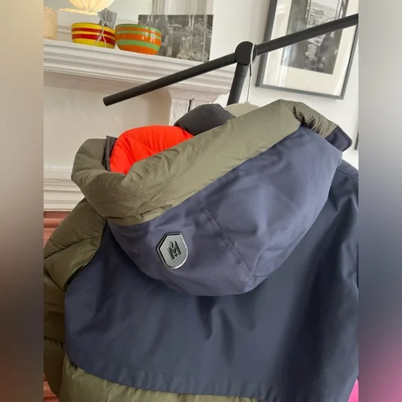 Mackage down coat. Size m - Picture 6 of 8